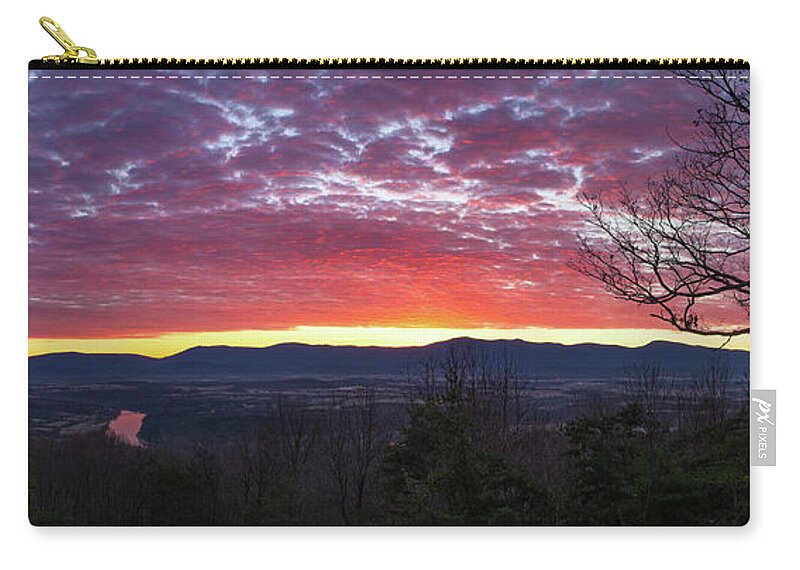 Sunrise Zip Pouch featuring the photograph Shenandoah Valley Sunrise 12-2-22 by Lara Ellis