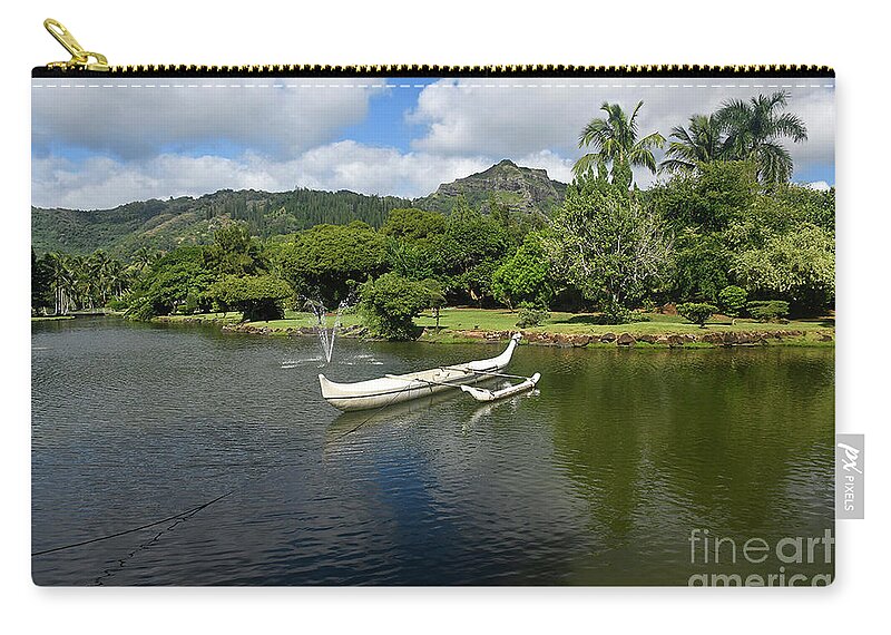 Kauai Zip Pouch featuring the photograph Smiths Tropical Paradise by Cindy Murphy