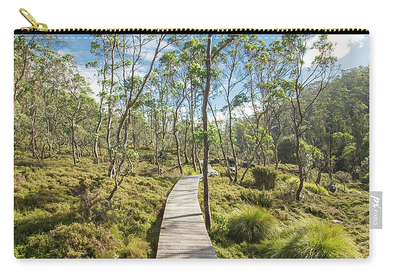 Tasmania Zip Pouch featuring the photograph Snake Hill, Cradle Mountain, Tasmania, Australia by Elaine Teague