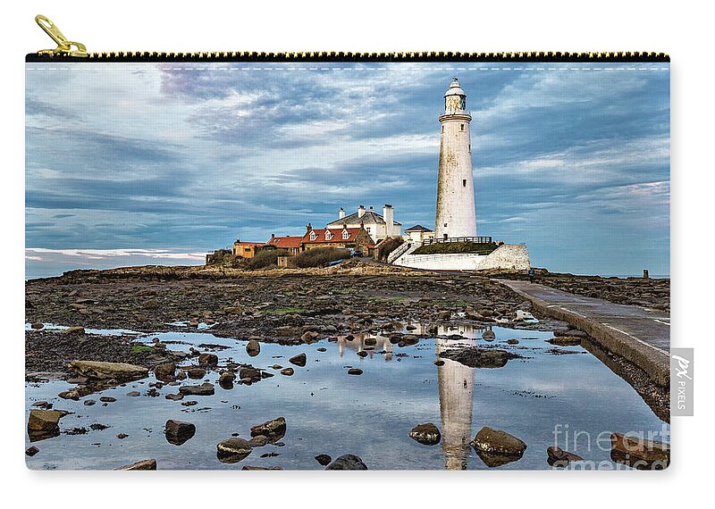 England Zip Pouch featuring the photograph St Marys Lighthouse, Whitley Bay by Tom Holmes Photography