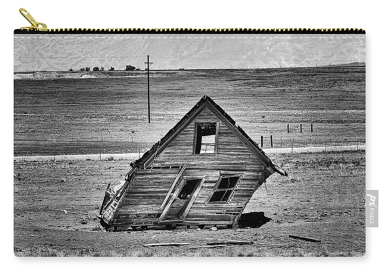 Homestead Carry-all Pouch featuring the photograph There was a Crooked House by Mary Lee Dereske