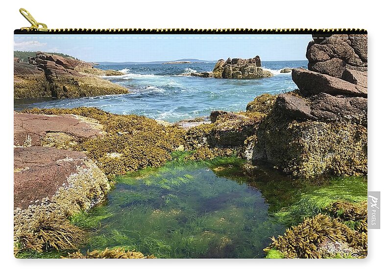 Ocean Carry-all Pouch featuring the photograph Wading Pool by Lee Darnell