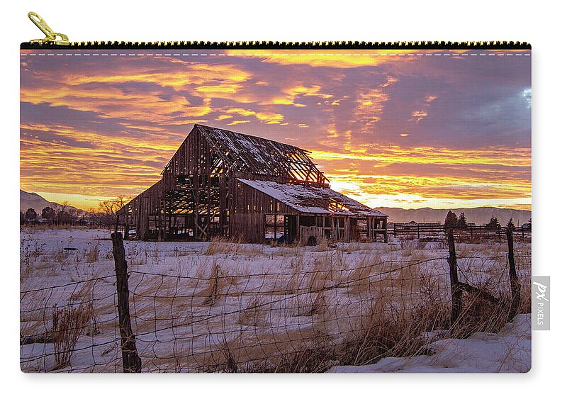 Barn Carry-all Pouch featuring the photograph Winter Sunset at Mapleton Barn by Wesley Aston