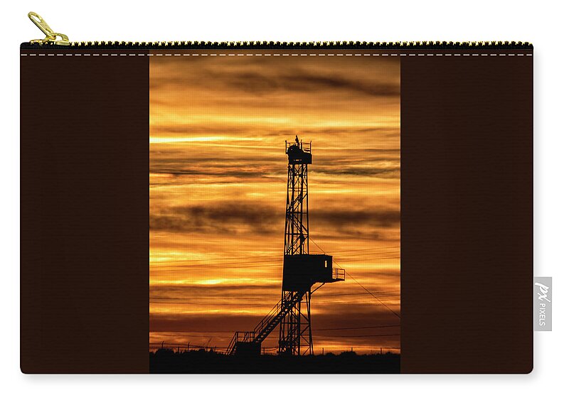 Oil Zip Pouch featuring the photograph Wyoming Drilling Rig in Sunset by Sam Sherman