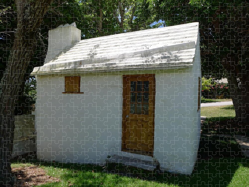 Bermuda Jigsaw Puzzle featuring the photograph Bermuda - Simple Cottage by Richard Reeve