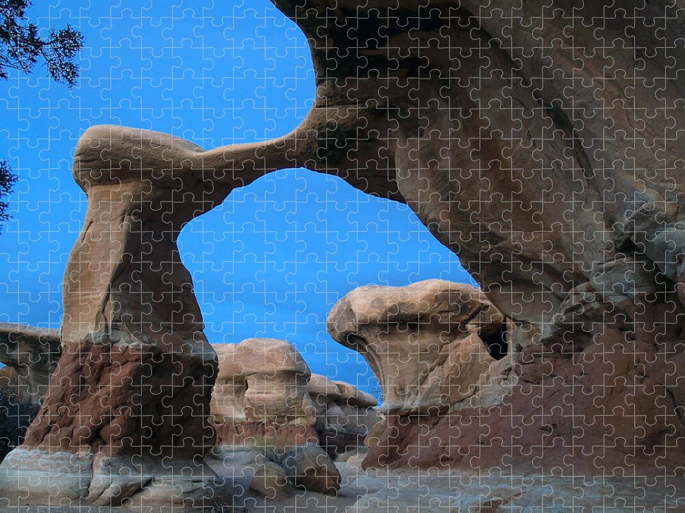 Grand Staircase-escalante Nm Jigsaw Puzzle featuring the photograph Devil's Garden Metate Arch 004 by JustJeffAz Photography