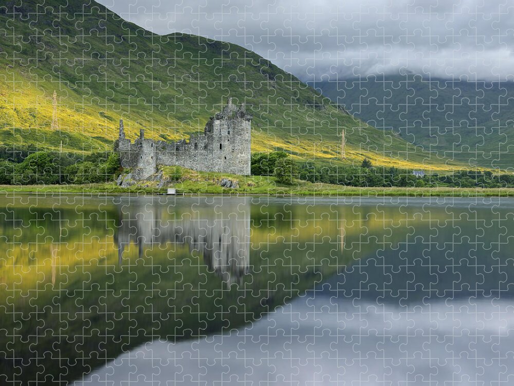 Sunrise Jigsaw Puzzle featuring the photograph Kilchurn Castle at Sunrise by Stephen Taylor