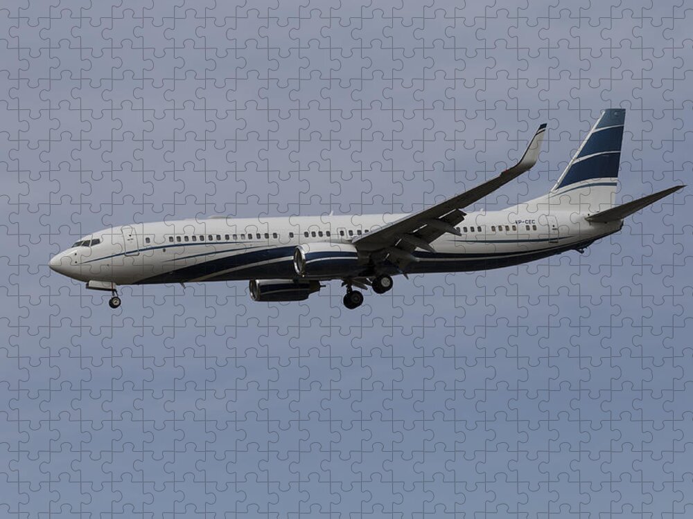 Boeing Jigsaw Puzzle featuring the photograph Boeing 737 Private Jet by David Pyatt