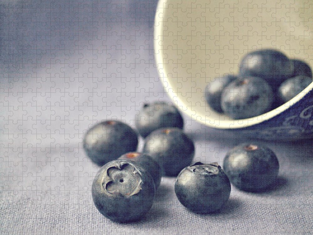 Blueberries Jigsaw Puzzle featuring the photograph Bowl of Blueberries by Lyn Randle