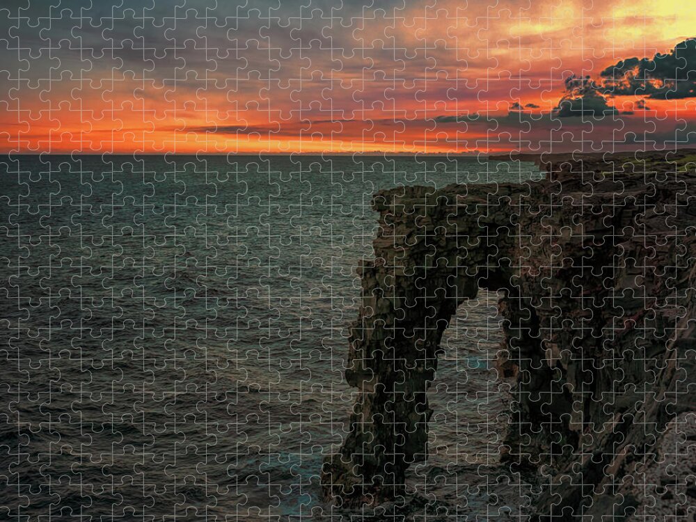 Holei Sea Arch Jigsaw Puzzle featuring the photograph Holei Sea Arch by Susan Rissi Tregoning