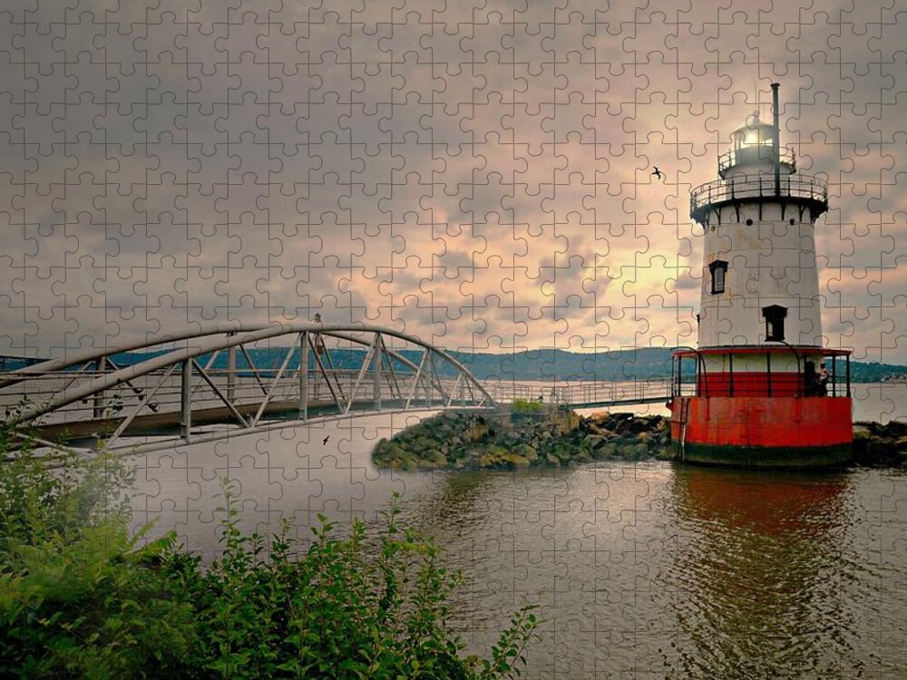 Lighthouse Jigsaw Puzzle featuring the photograph Kingsland Point Lighthouse by Diana Angstadt