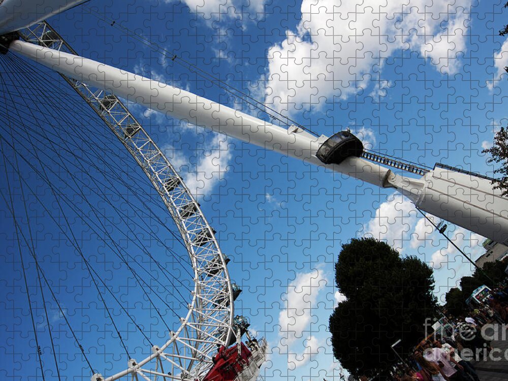 Pillar Jigsaw Puzzle featuring the photograph Pillar of London s ferris wheel by Agusti Pardo Rossello