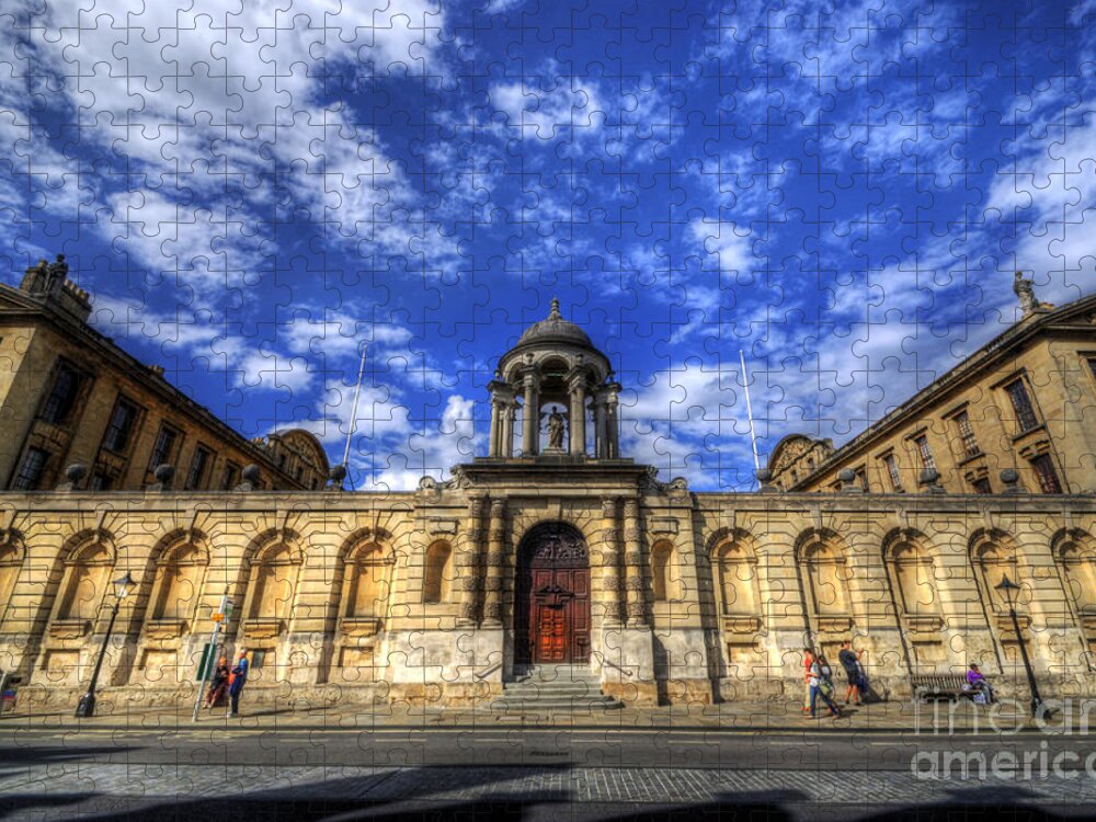 Yhun Suarez Jigsaw Puzzle featuring the photograph Queens College - Oxford by Yhun Suarez