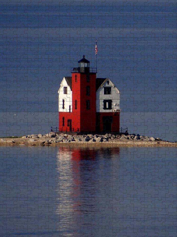 Round Island Lighthouse Jigsaw Puzzle featuring the photograph Round Island Lighthouse in the Morning by Keith Stokes