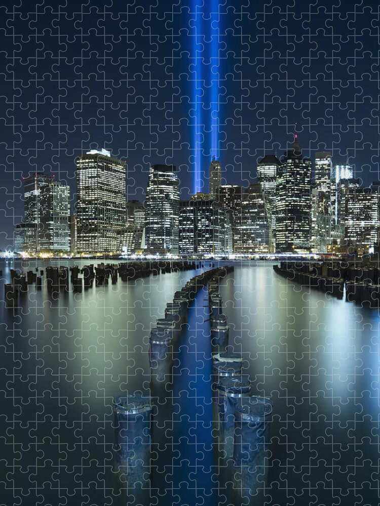 9-11 Jigsaw Puzzle featuring the photograph Tribute In Light by Evelina Kremsdorf