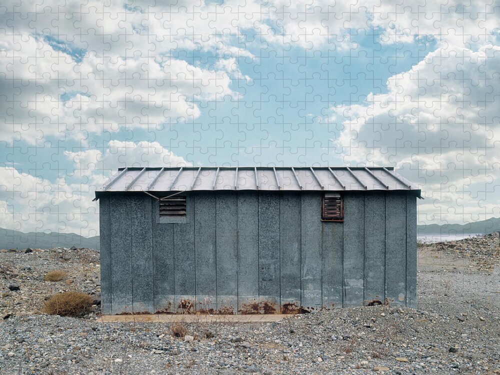 California Jigsaw Puzzle featuring the photograph Abandoned Metal Shack In Desert by Ed Freeman
