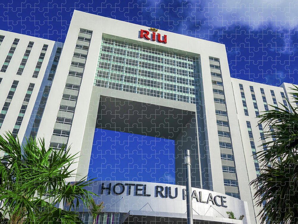 Mexico Jigsaw Puzzle featuring the photograph Hotel Riu Palace in Cancun by Sun Travels
