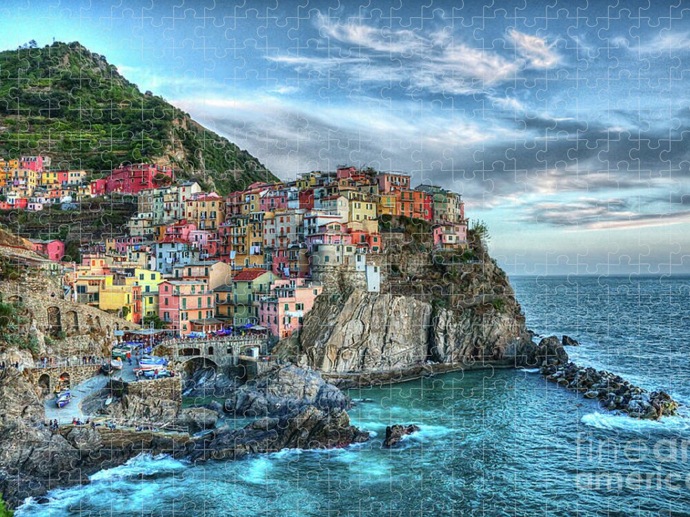 Manarola Jigsaw Puzzle featuring the photograph Manarola Cinque Terre Italy by Wayne Moran