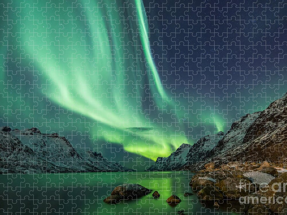 Beauty Jigsaw Puzzle featuring the photograph Northern Lights Above Waters Edge by Jamen Percy