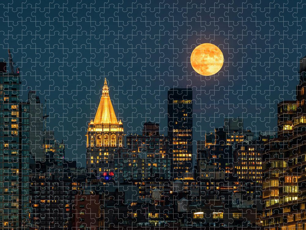 Nyc Skyline Jigsaw Puzzle featuring the photograph NY Life Building Full Moon by Susan Candelario