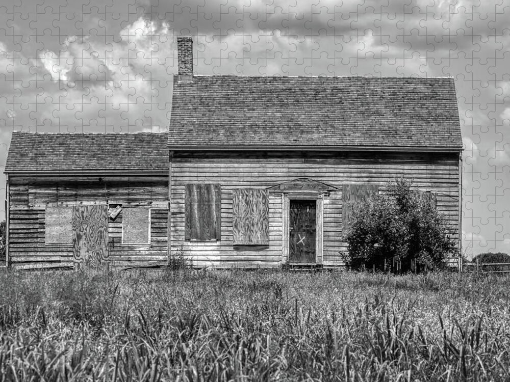 Farm House Jigsaw Puzzle featuring the photograph Abandon Farm Home of New Jersey by David Letts