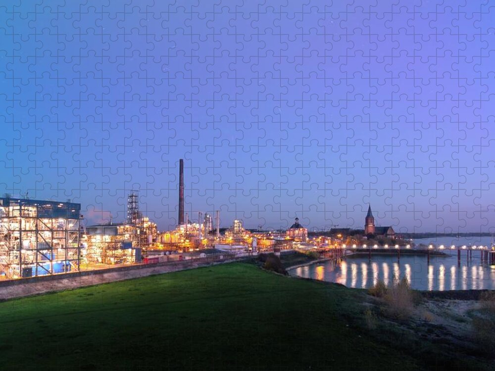 City Jigsaw Puzzle featuring the photograph Emmerich Night by Jaroslav Buna