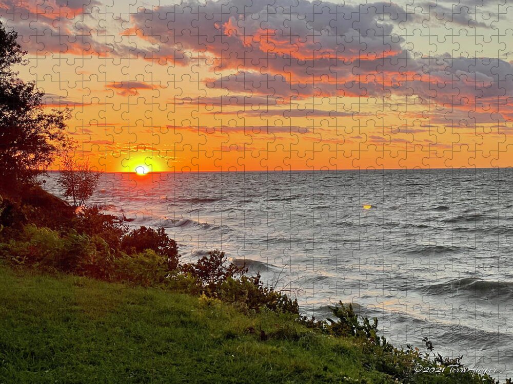 Sunset Jigsaw Puzzle featuring the photograph Lake Erie Sunset - Lorain, OH by Terri Harper