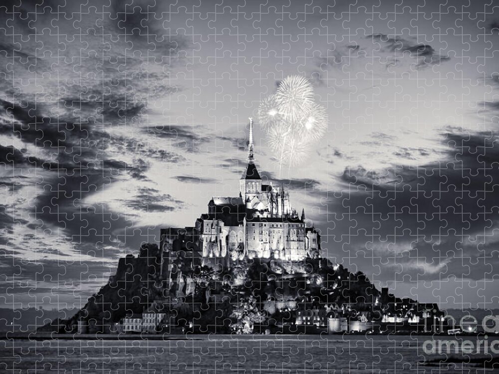 Mount Saint Michel Jigsaw Puzzle featuring the photograph Mount Saint Michel at night Black and White by Stefano Senise