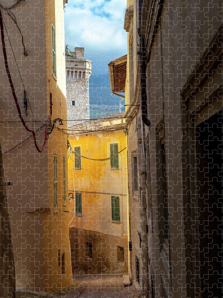 Trevi Jigsaw Puzzle featuring the photograph Un Vicolo in Trevi by W Chris Fooshee