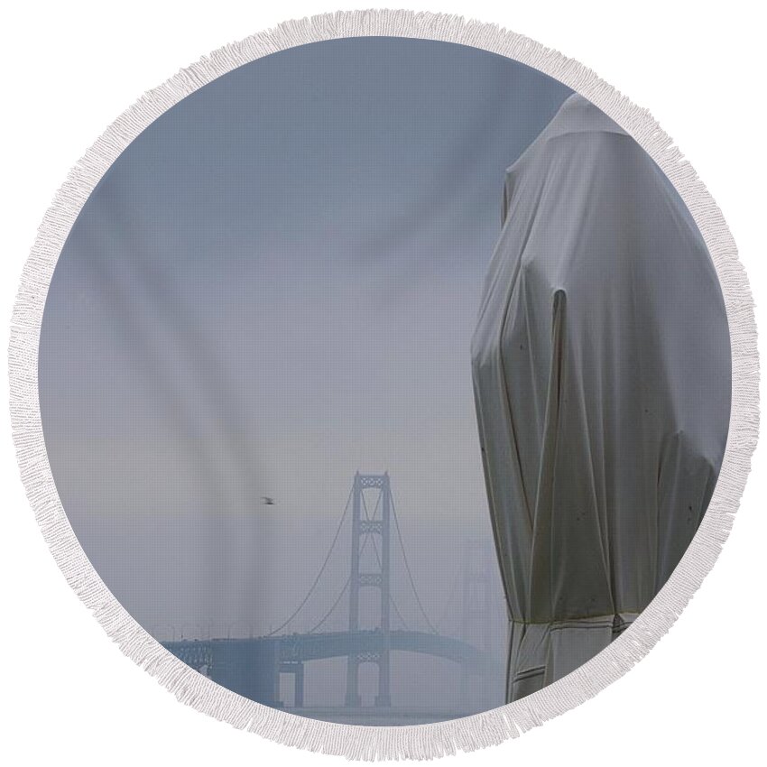 Mackinac Bridge Round Beach Towel featuring the photograph Veil Monument by Randy Pollard