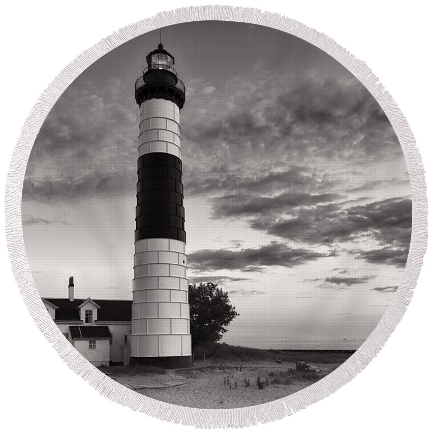 Lighthouse Round Beach Towel featuring the photograph Big Sable Point Lighthouse in Black and White #1 by Sebastian Musial