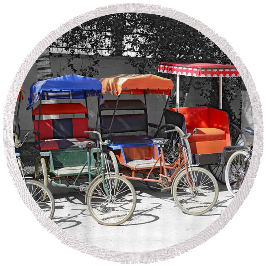 Bicycle Rickshaw Round Beach Towel featuring the photograph Cycle Rickshaws by Liz Leyden