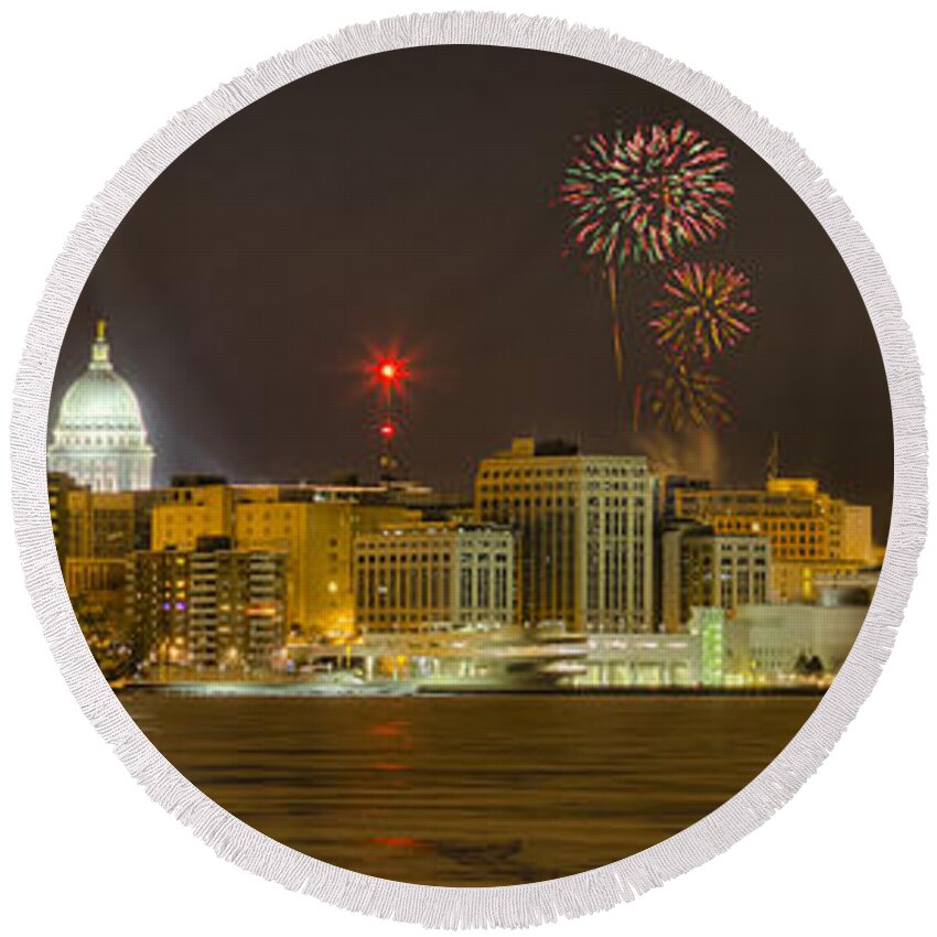 Capitol Round Beach Towel featuring the photograph Madison New Years Eve by Steven Ralser