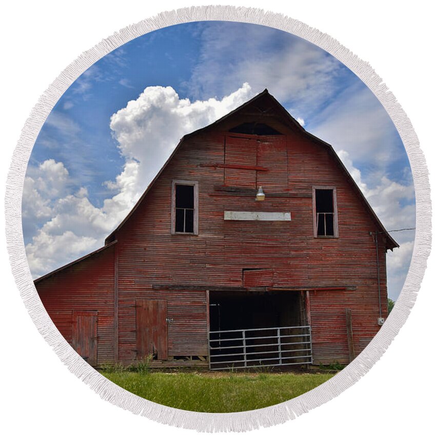 Red Barn Round Beach Towel featuring the photograph Red Barn #1 by Skip Hunt