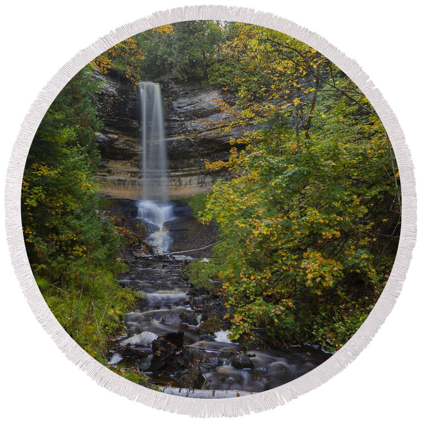 Autumn Round Beach Towel featuring the photograph Munising Falls #2 by Jack R Perry