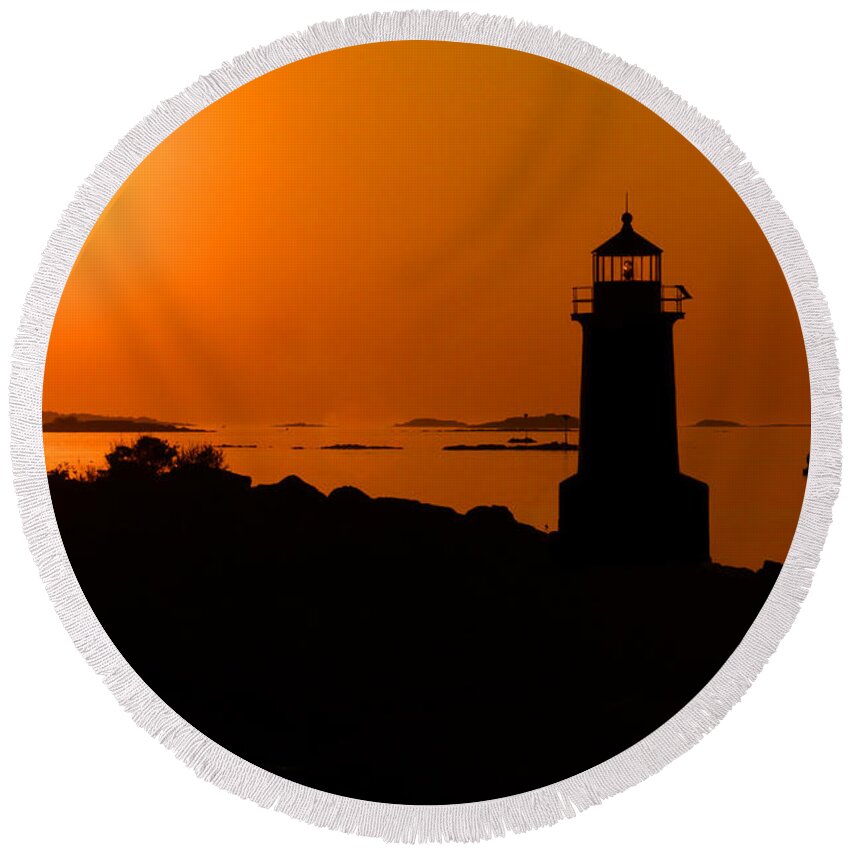 Lighthouse Round Beach Towel featuring the photograph Winter Island Lighthouse Sunrise by Jemmy Archer