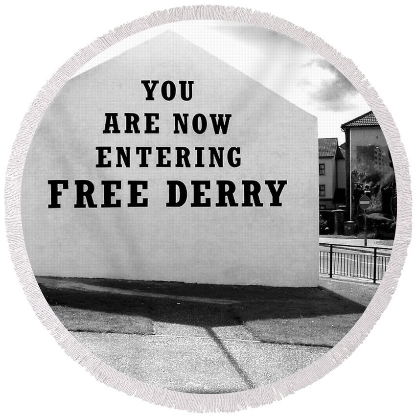 Free Derry Corner Round Beach Towel featuring the photograph Free Derry Corner 5 by Nina Ficur Feenan