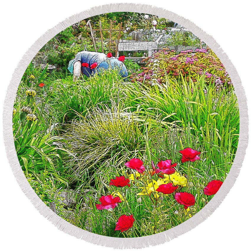 City Round Beach Towel featuring the photograph A City Garden by David Trotter