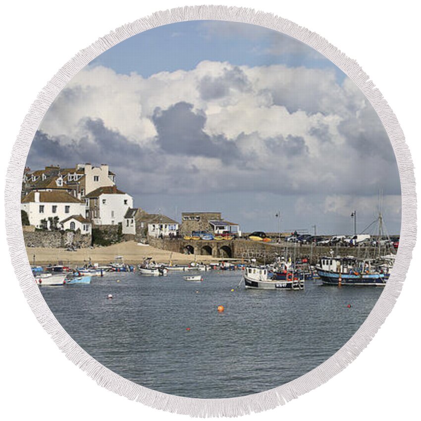 St Ives Round Beach Towel featuring the photograph A Postcard From St Ives by Terri Waters
