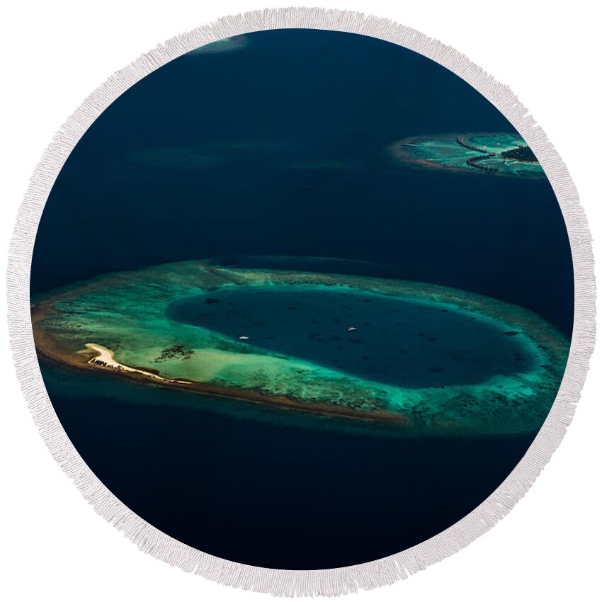 Atoll Round Beach Towel featuring the photograph Above Paradise - Turtle by Hannes Cmarits