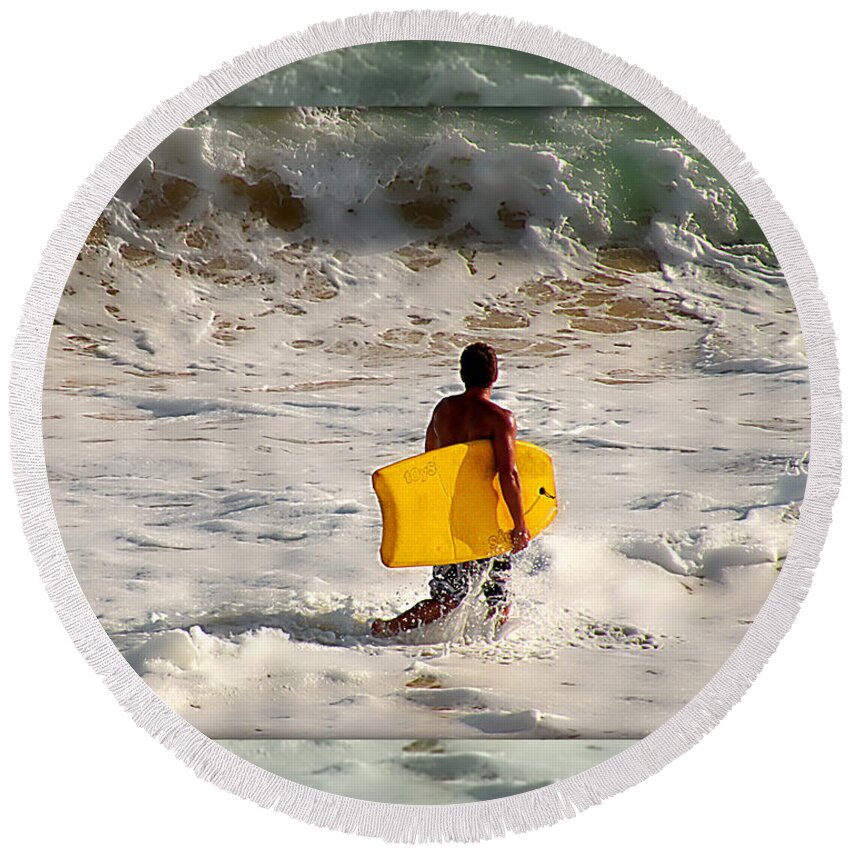 Anticipation Round Beach Towel featuring the photograph Anticipation by Micki Findlay