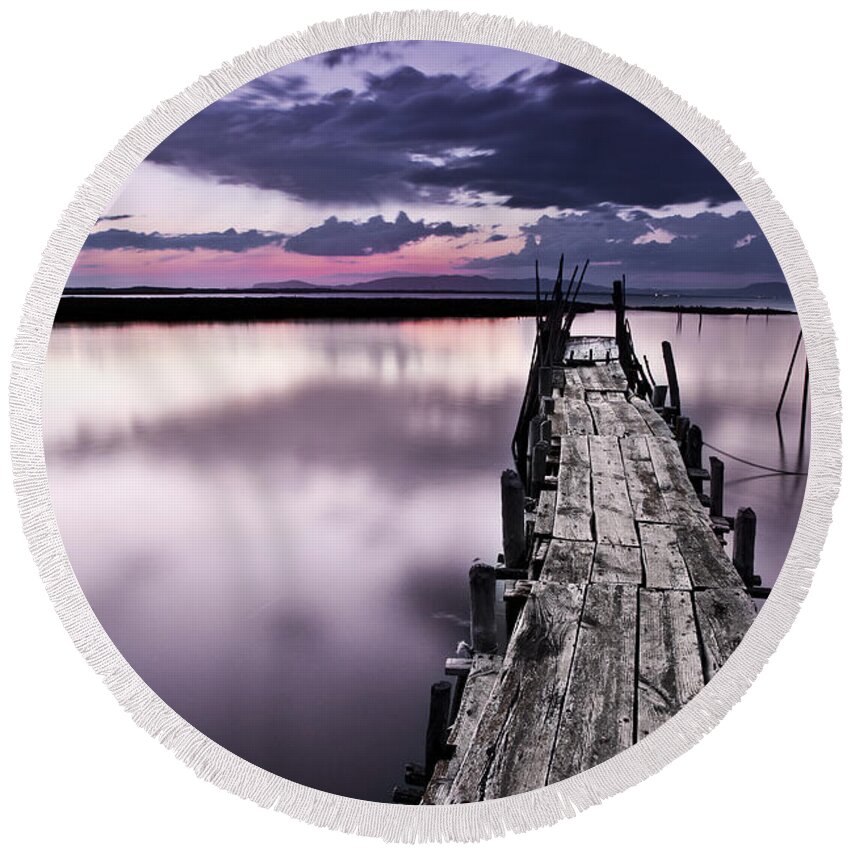 Pier Round Beach Towel featuring the photograph At the end by Jorge Maia