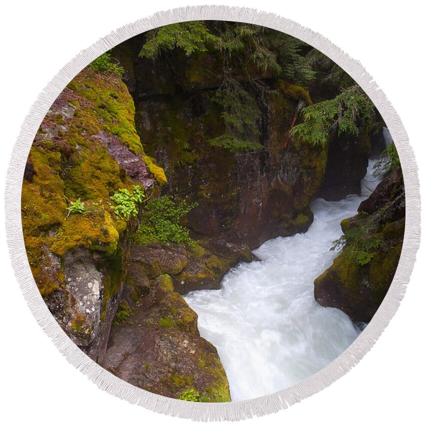 Avalanche Creek Round Beach Towel featuring the photograph Avalanche Creek by Steve Stuller