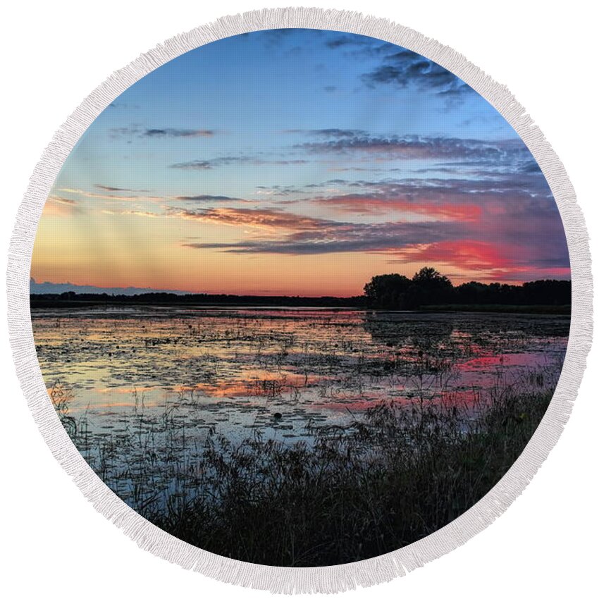 Mead Round Beach Towel featuring the photograph Blue Sunset Over The Refuge by Dale Kauzlaric
