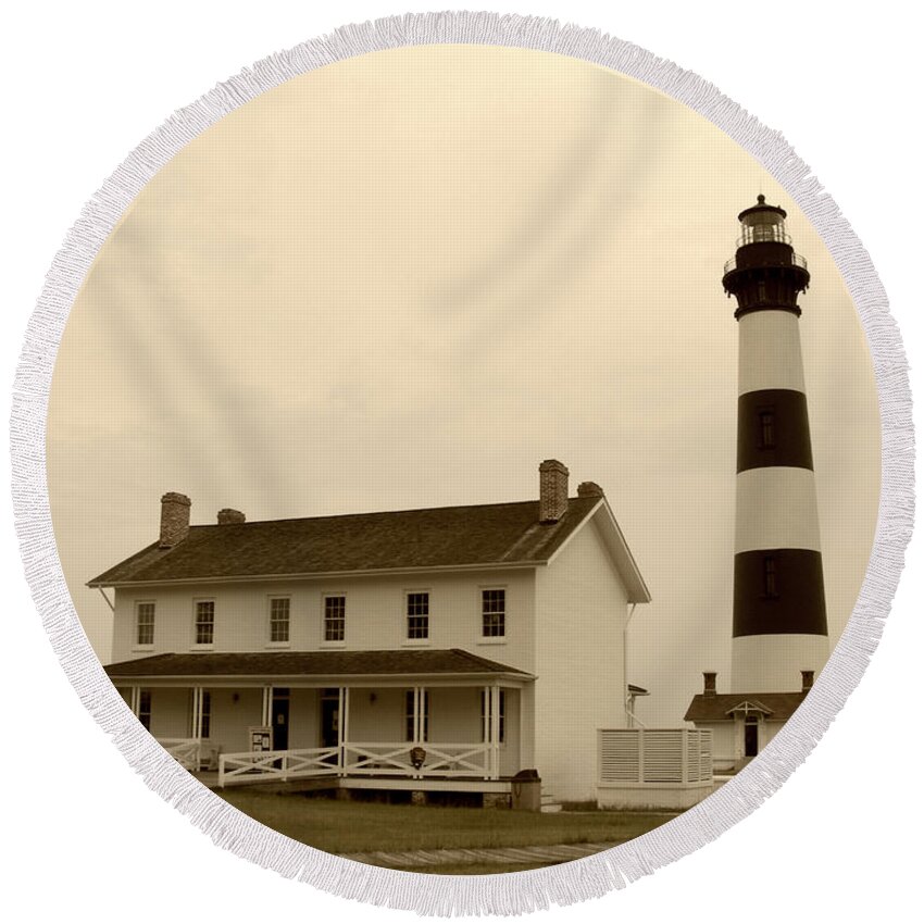 Bodie Lighthouse Round Beach Towel featuring the photograph Bodie Light II by Kelly Nowak