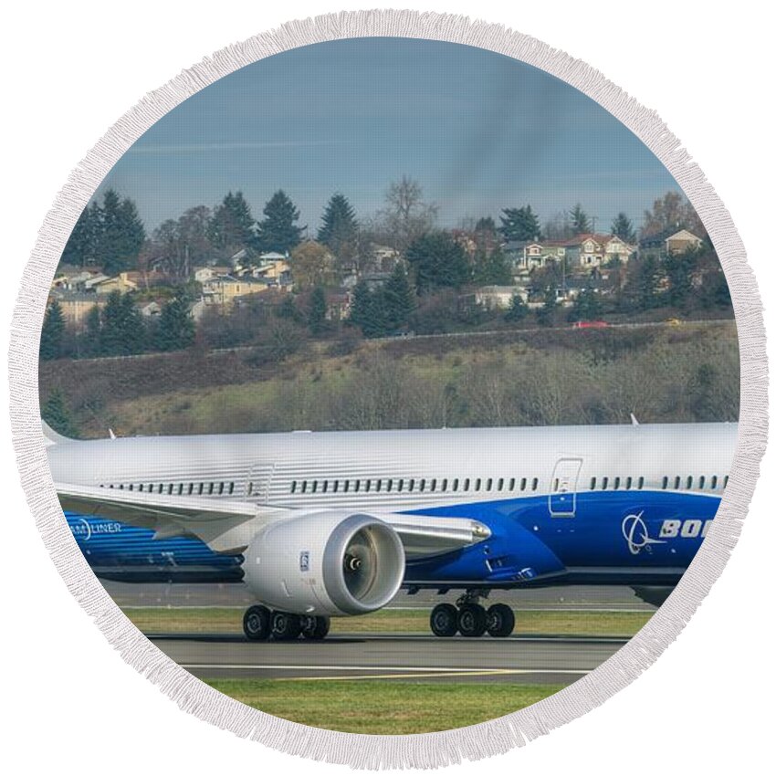 Boeing Round Beach Towel featuring the photograph Boeing 787-9 takeoff by Jeff Cook