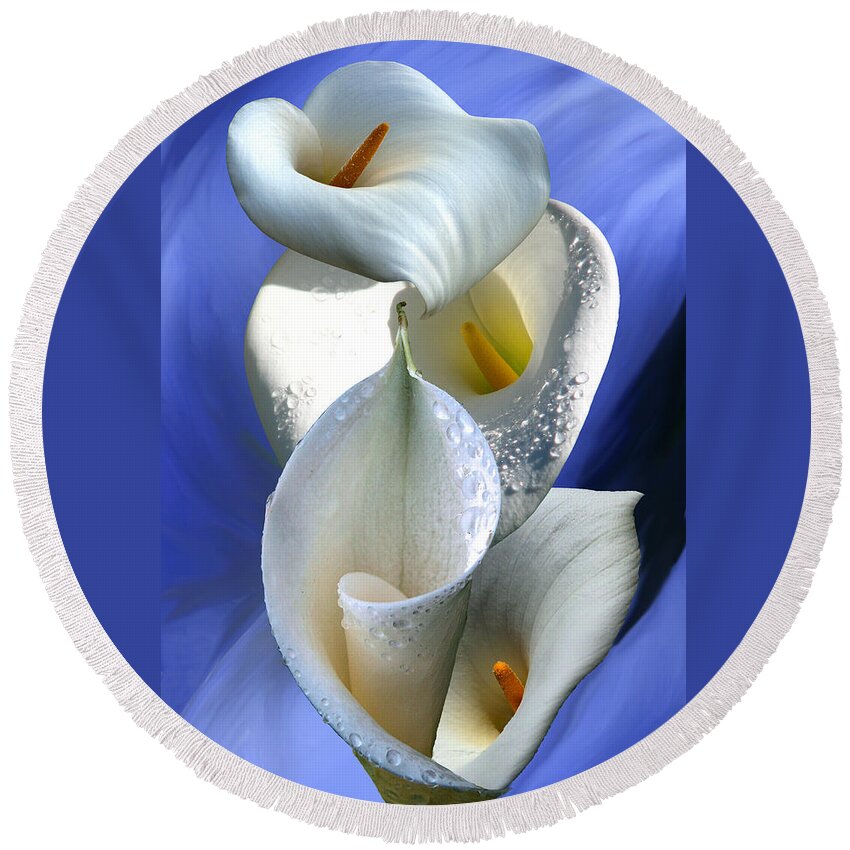 Calla Round Beach Towel featuring the digital art Calla Composition by Lisa Yount