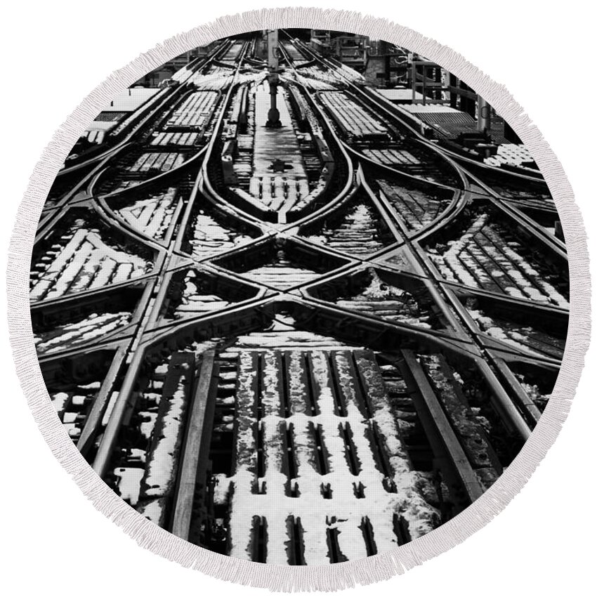 Chicago Round Beach Towel featuring the photograph Chicago 'L' Tracks Winter by Kyle Hanson