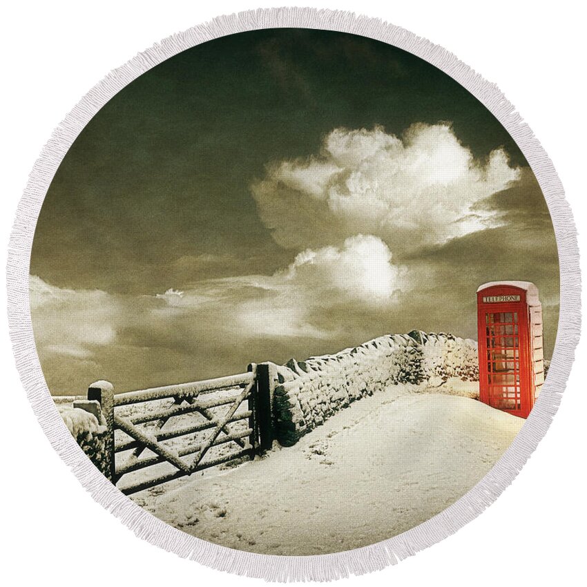 Great Britain Round Beach Towel featuring the photograph Cold Call by Edmund Nagele FRPS