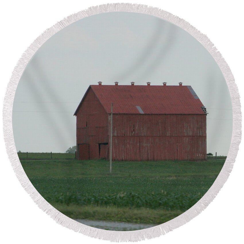 Barn Round Beach Towel featuring the photograph Dilapidated Country Barn by Valerie Collins
